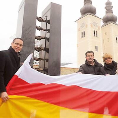 Haider-Denkmal enthüllt