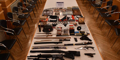 K&auml;rntner hortete verbotene Waffen und NS-Devotionalien
