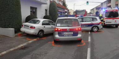 5 Polizisten bei wilder Verfolgungsjagd in N&Ouml; verletzt