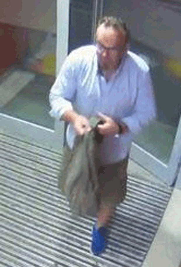 Einbrecher-Alarm: Wer hat diesen Mann gesehen?