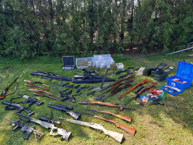 Riesiger Schlag: Schwer bewaffneter Drogen-Baron verhaftet