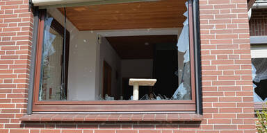 Luftmatratze explodiert beim Aufblasen