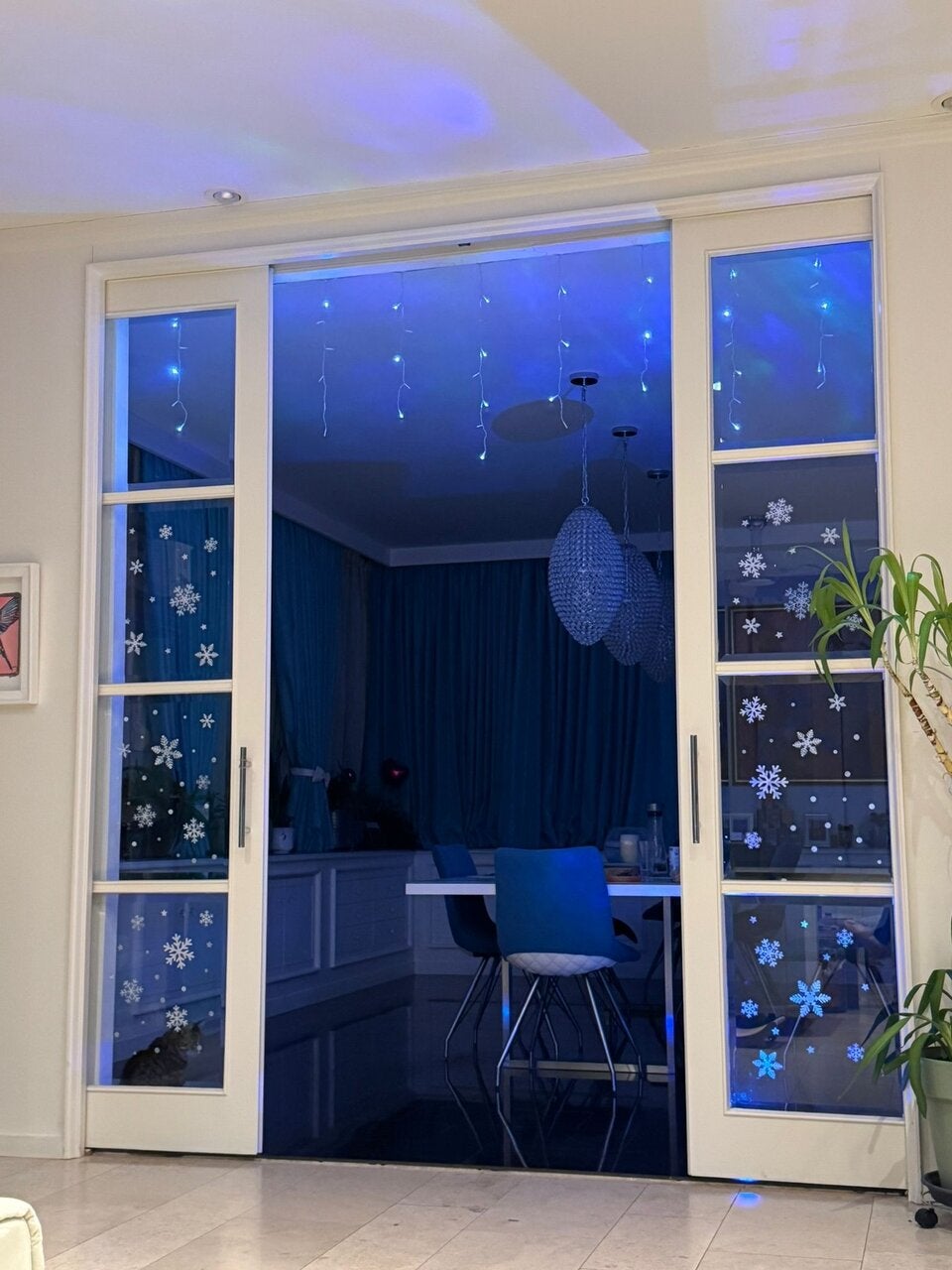 Simone Lugner zeigt ihre Weihnachtsdeko.