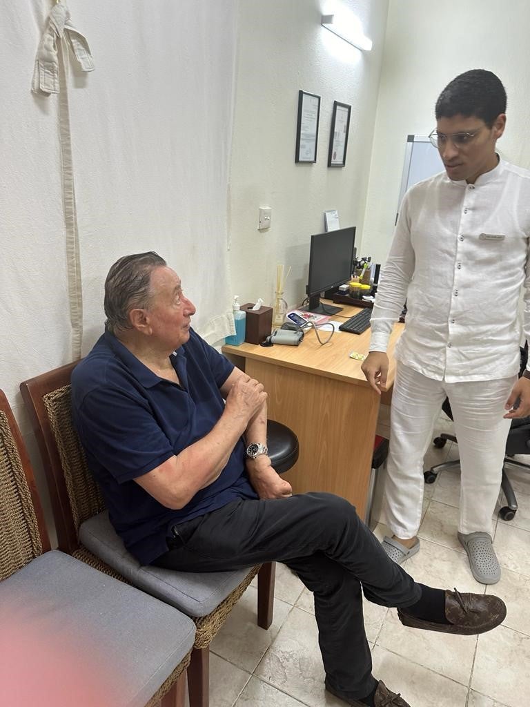 Richard Lugner in der Insel-Klinik