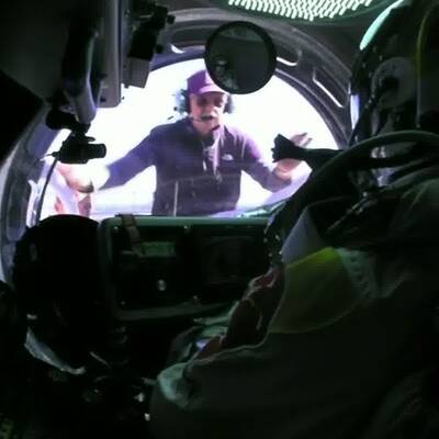 Wegen Windes wurde Baumgartners Sprung abgebrochen.