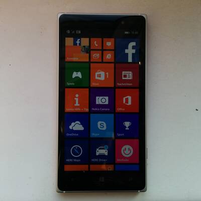 Lumia 830