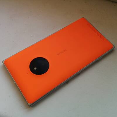 Lumia 830