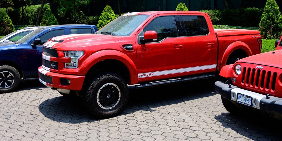 Luxusautos von Drogenbossen unterm Hammer