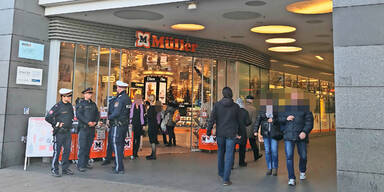 Austro-T&uuml;rkinnen verpr&uuml;gelt: Polizei-Schutz f&uuml;r M&uuml;ller-Filiale