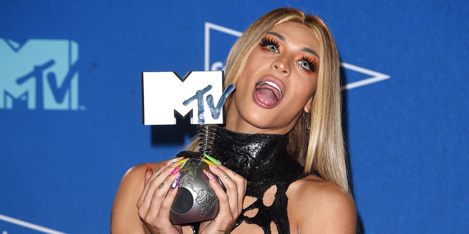 EMA'S: Frauen räumten ab und zeigten viel