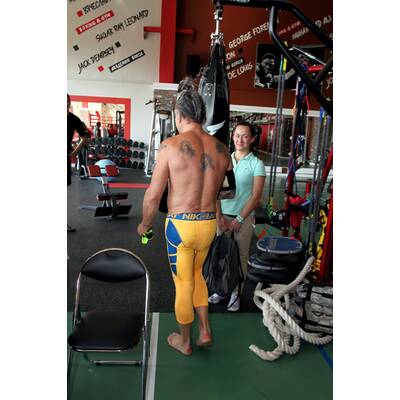 Schauspieler Mickey Rourke beim Boxein in Moskau