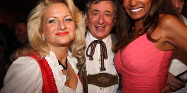 Lugner und seine Neue absolvierten ersten Auftritt