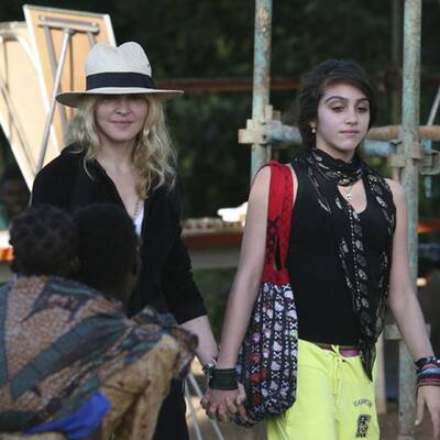 Neue Adoption: Madonna in Afrika