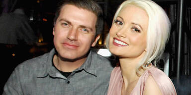 Holly Madison, Pasquale Rotella