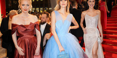 Madonna Konsole Opernball