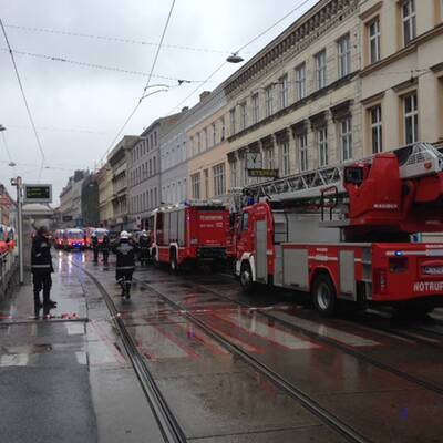 Wohnhaus in Wien nach Explosion eingestürzt