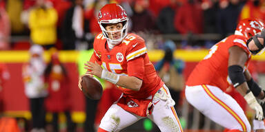 Verletzter Mahomes führt Chiefs in die Super Bowl