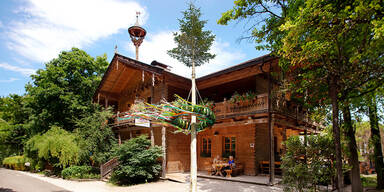 Maibaum Tiergarten Sch&ouml;nbrunn