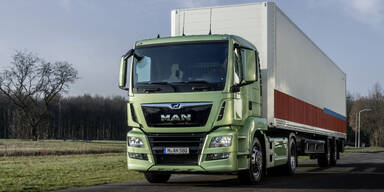 MAN in Steyr übergab erste Elektro-Lkws