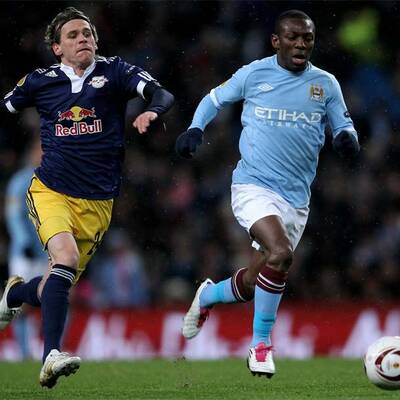 ManCity fertigt Bullen ab