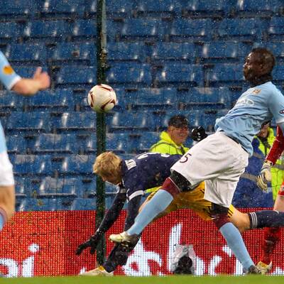 ManCity fertigt Bullen ab