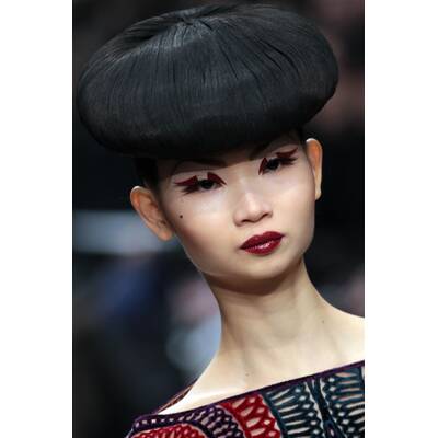 Herbsttrend roter Lidschaten