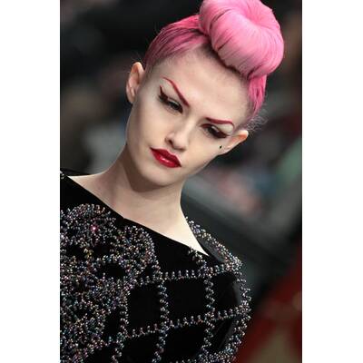 Herbsttrend roter Lidschaten