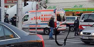 Frau in Wien von Lkw &uuml;berrollt &ndash; tot