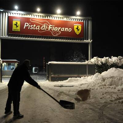 Ferrari-Hauptquartier eingeschneit