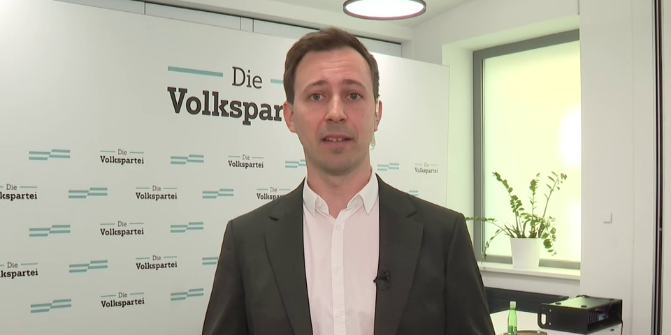 ÖVP und FPÖ attackieren jetzt Pro-Kopftuch-Demo