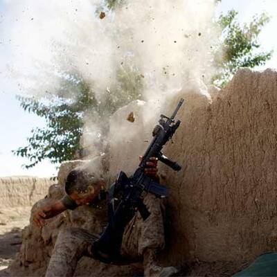 Taliban-Kugel schlägt knapp neben Soldat ein