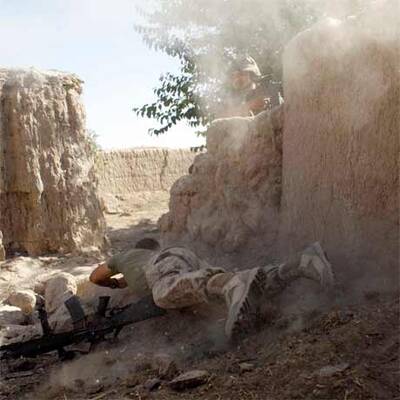 Taliban-Kugel schlägt knapp neben Soldat ein