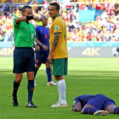 Holländer Martins nach Foul bewusstlos