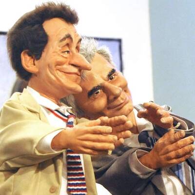 maschek lässt wieder die Puppen tanzen