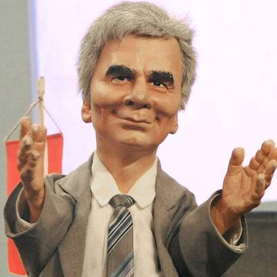 maschek lässt wieder die Puppen tanzen