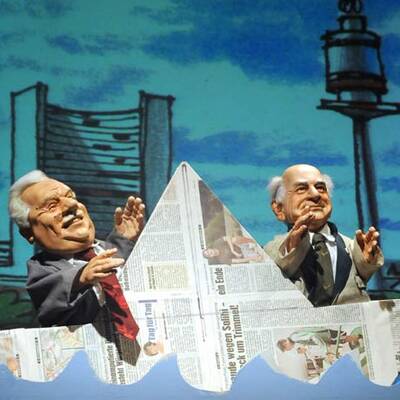 maschek lässt wieder die Puppen tanzen