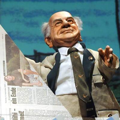 maschek lässt wieder die Puppen tanzen