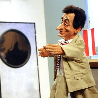 maschek lässt wieder die Puppen tanzen