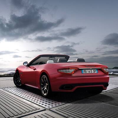 Luxus-Sportcabrio für vier