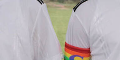 Der schwulste Fußball traf ins Tor