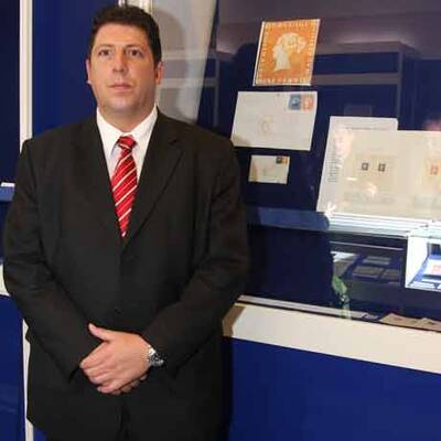 Anreise der berühmtesten Briefmarke der Welt