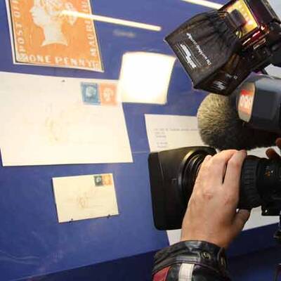 Anreise der berühmtesten Briefmarke der Welt