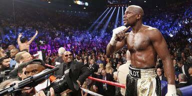 Mayweather nach Sieg ausgebuht