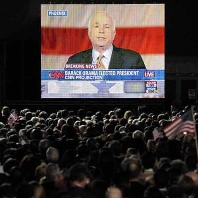 Hier gesteht McCain seine Niederlage ein