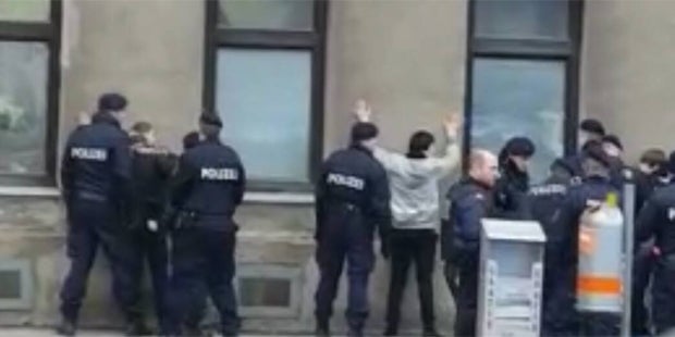 Tschetschenen-Kids bedrohen Familienvater mit Messer