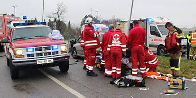 Feuerwehrmann (21) stirbt nach Horror-Crash