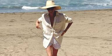 Meghan schockt mit Strand-Outfit: Als Royal w&auml;re DAS ein No-Go!