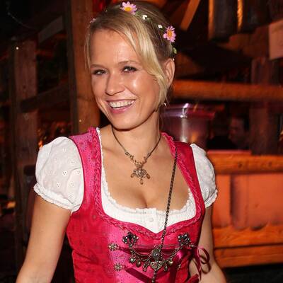 Wer hat das schönste Dirndl-Dekolleté?