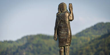 Neue Statue von Melania Trump in Slowenien enth&uuml;llt