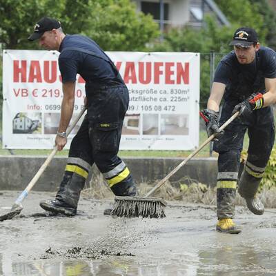 Aufräumen nach dem Hochwasser